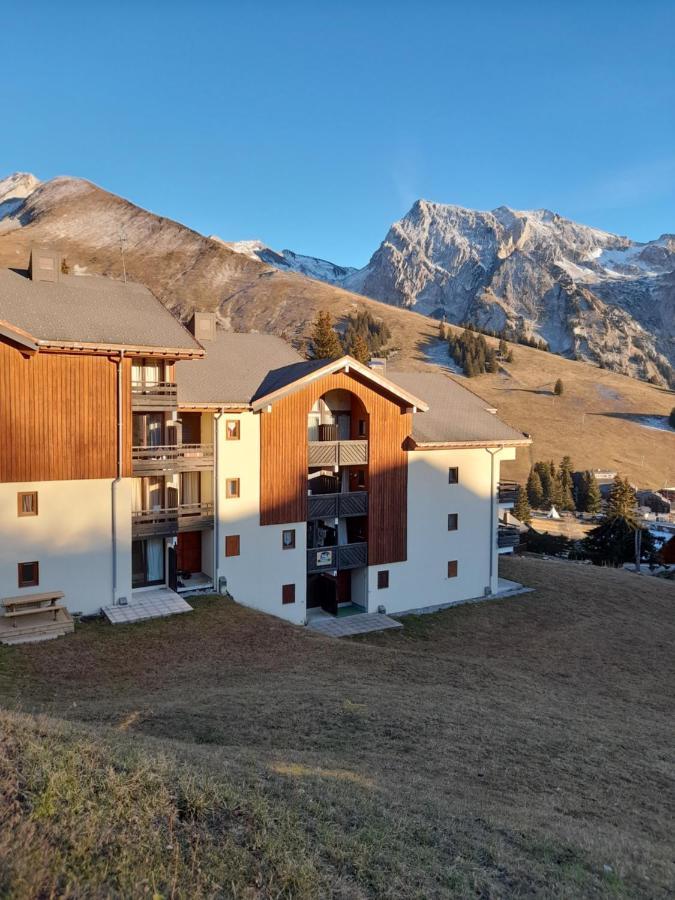 Appartement Au Coeur Des Aravis Manigod Luaran gambar