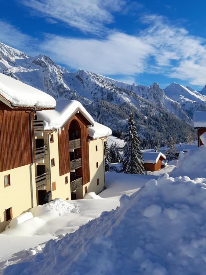 Appartement Au Coeur Des Aravis Manigod Luaran gambar